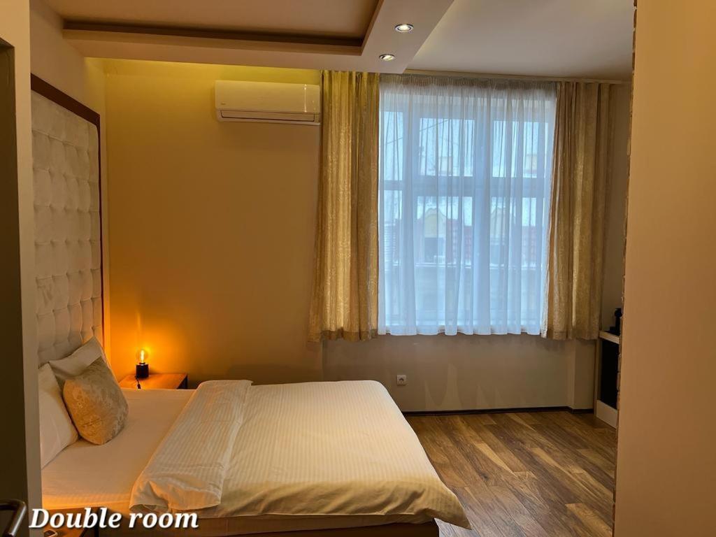 Metropolitan Rooms Belgrade Exterior photo